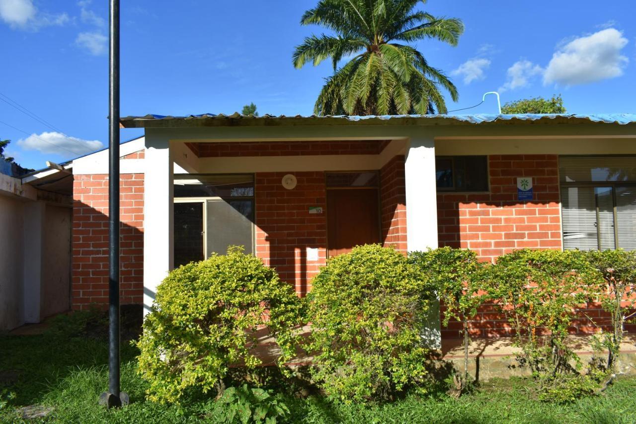 Club Bella Suiza - Carlos Ossa Escobar Marsella  Exterior photo