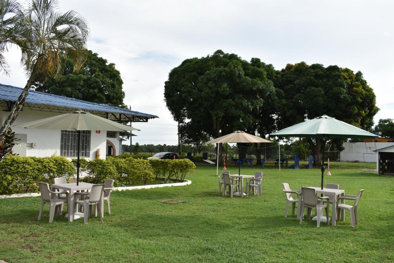 Club Bella Suiza - Carlos Ossa Escobar Marsella  Exterior photo